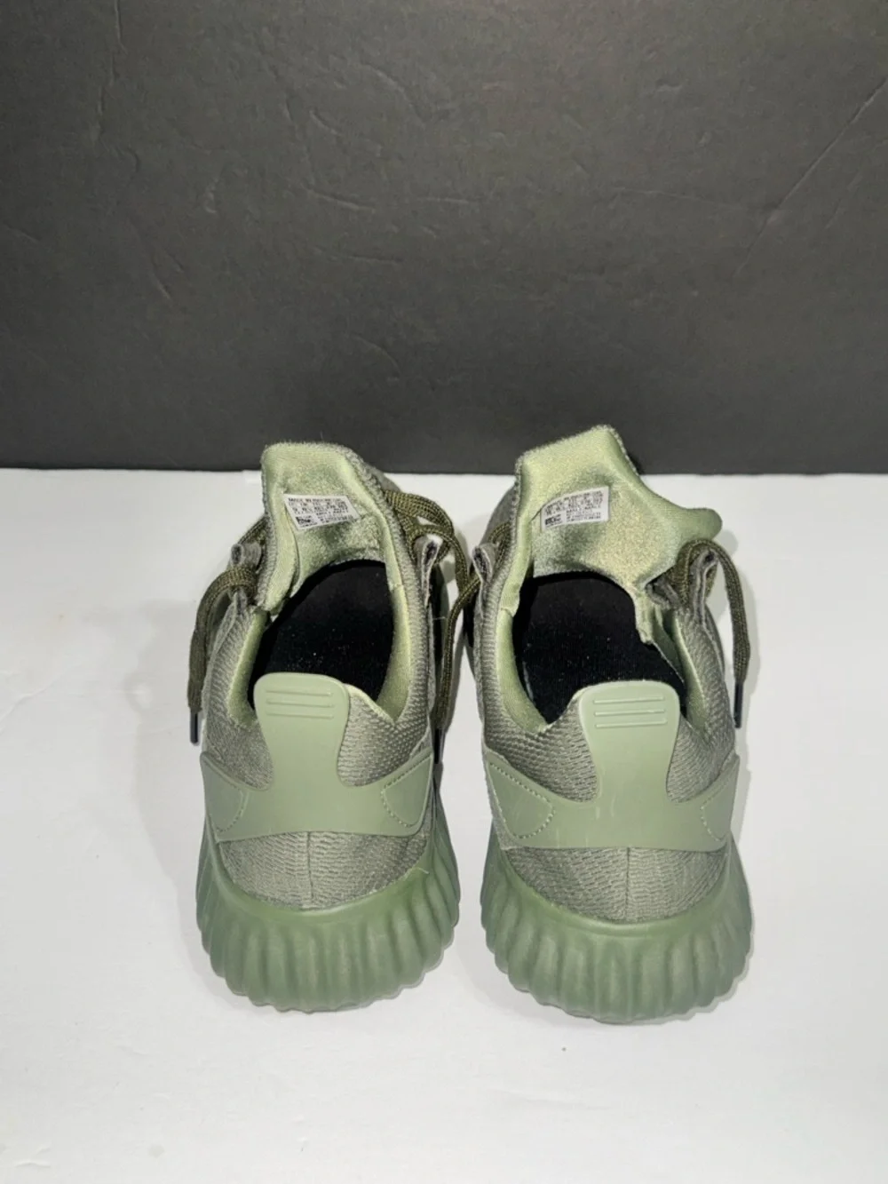 adidas sneaker olive